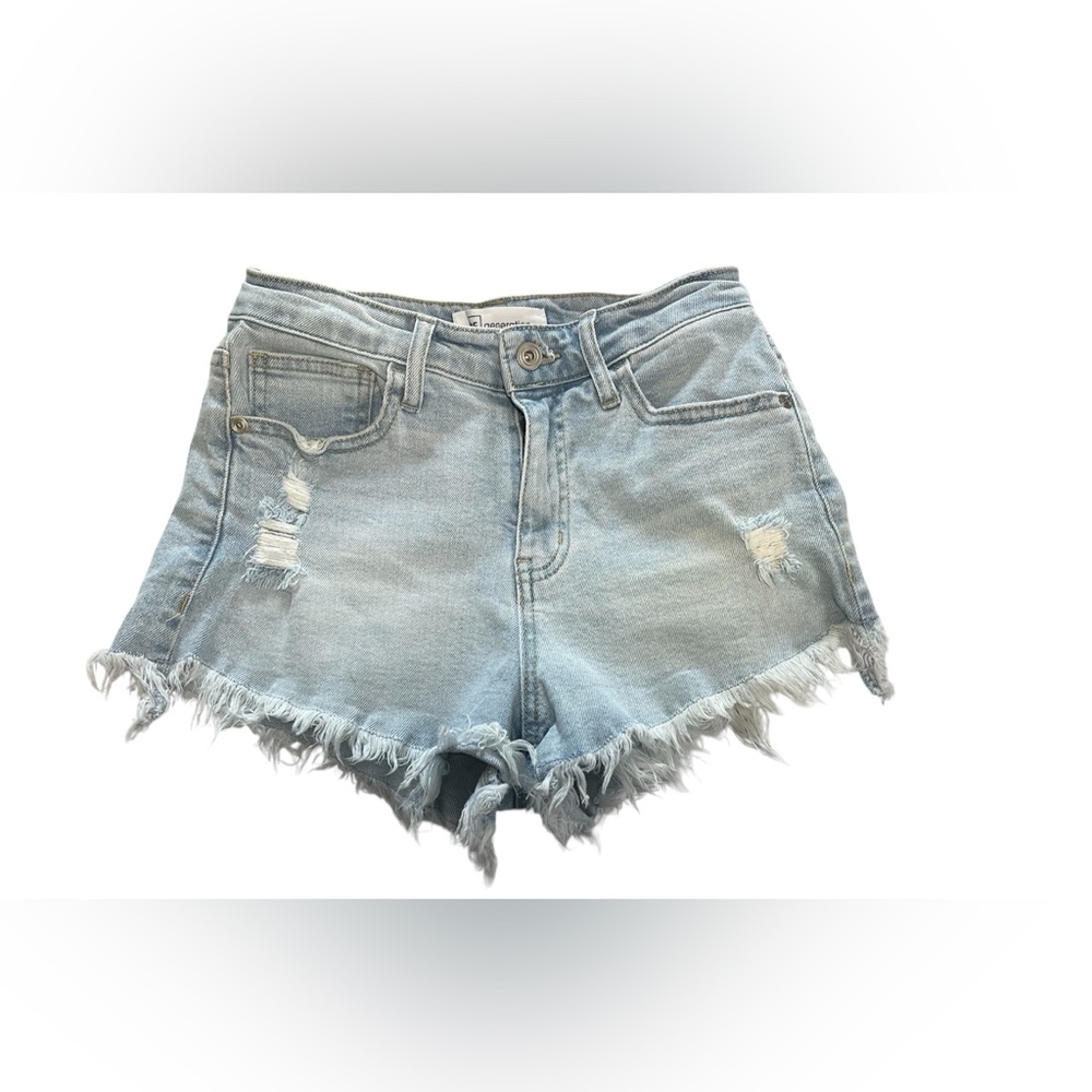 Generation by Celebrity Pink Light Wash Distressed Denim Shorts sz 3/26 Used